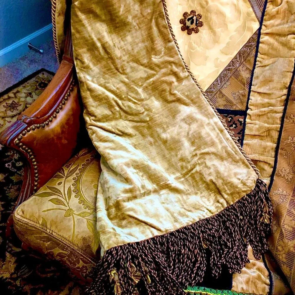NWT ALEXANDRA’S ACCENTS Opulent Throw Gold Damask Black Leopard Chenille 60x44
